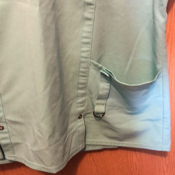 Dickies size medium scrub top mint green - Picture 2 of 6